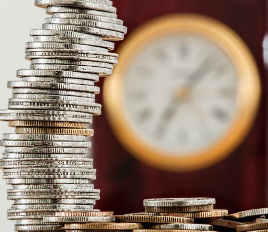 Investissement à Long Terme: Concepts Clés, Exemples et Conseils Utiles